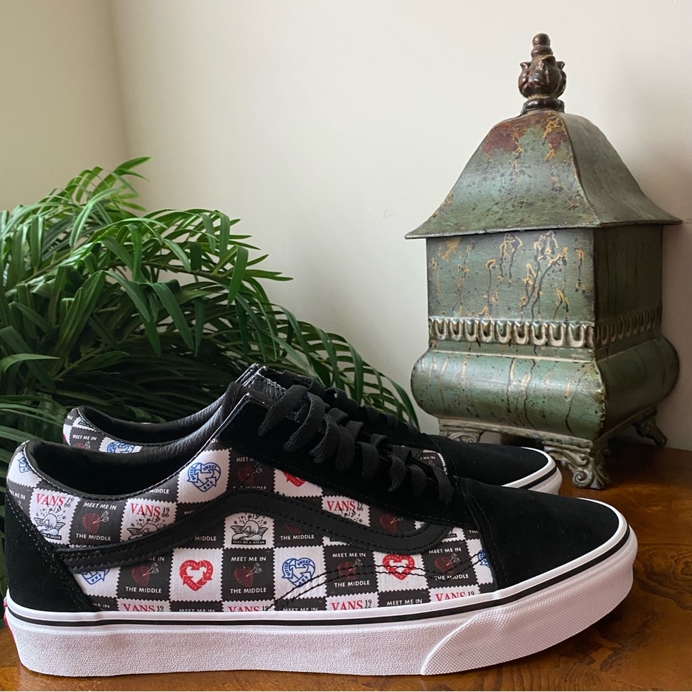 Vans Old Skool Love Letters Black/True White Sneakers
